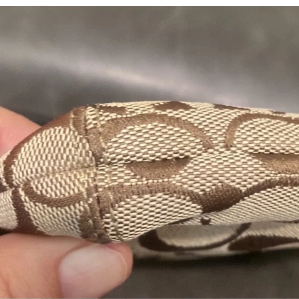 Coach wristlet - Picture 8 of 10